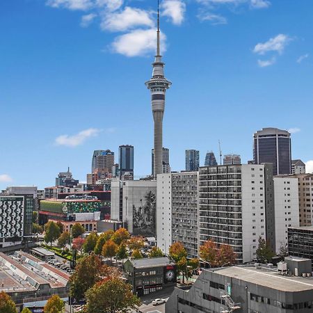 Skyline Serenade Apt With Skycity View And Parking Auckland Bagian luar foto