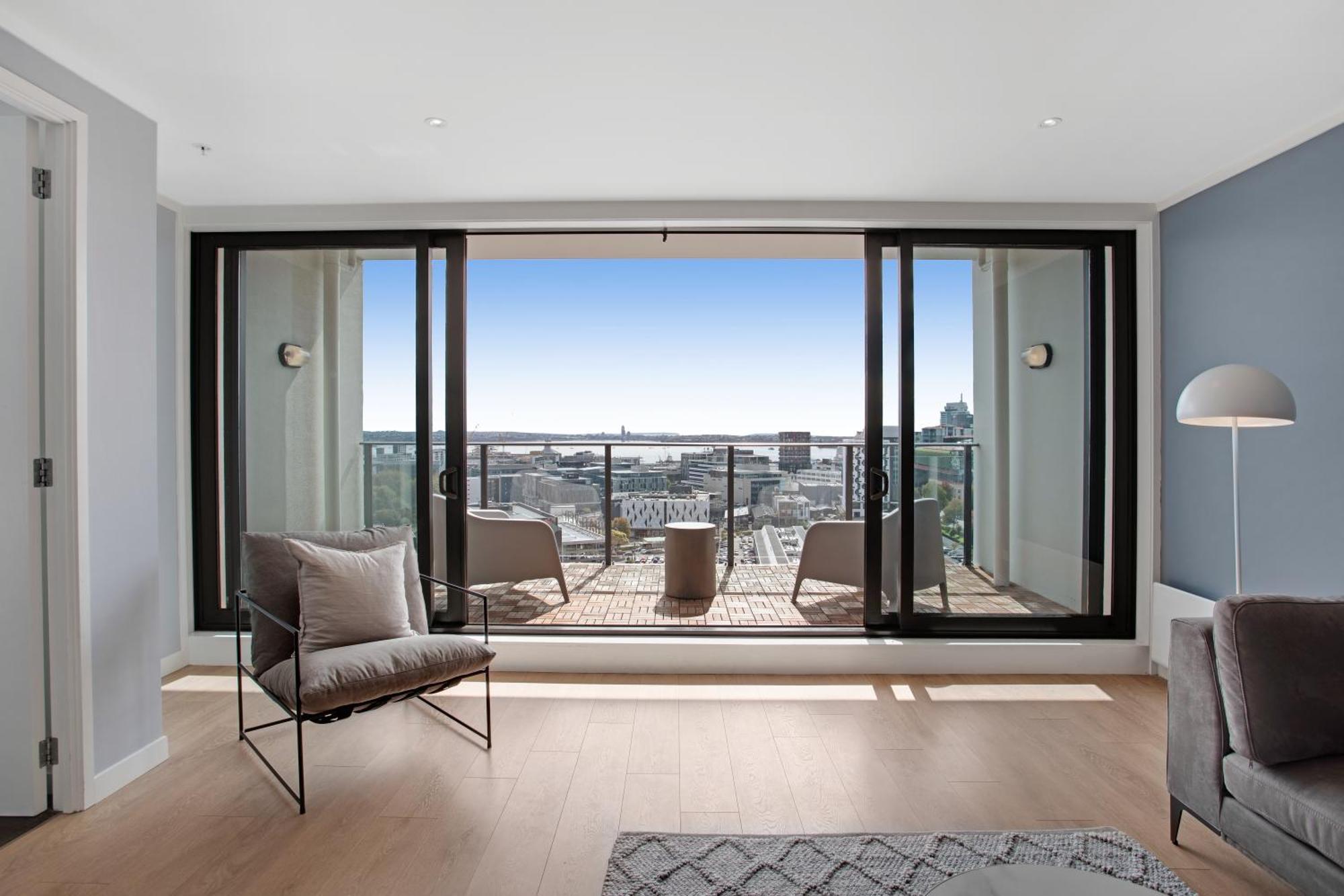 Skyline Serenade Apt With Skycity View And Parking Auckland Bagian luar foto