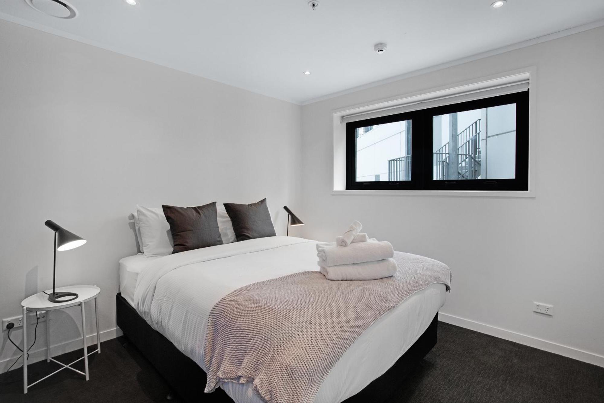 Skyline Serenade Apt With Skycity View And Parking Auckland Bagian luar foto
