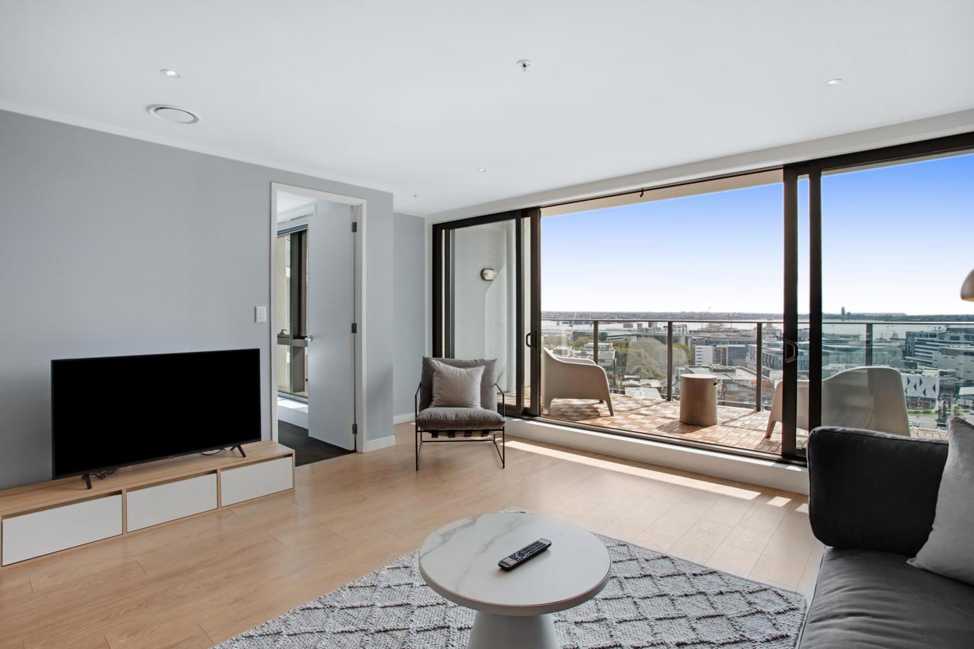 Skyline Serenade Apt With Skycity View And Parking Auckland Bagian luar foto