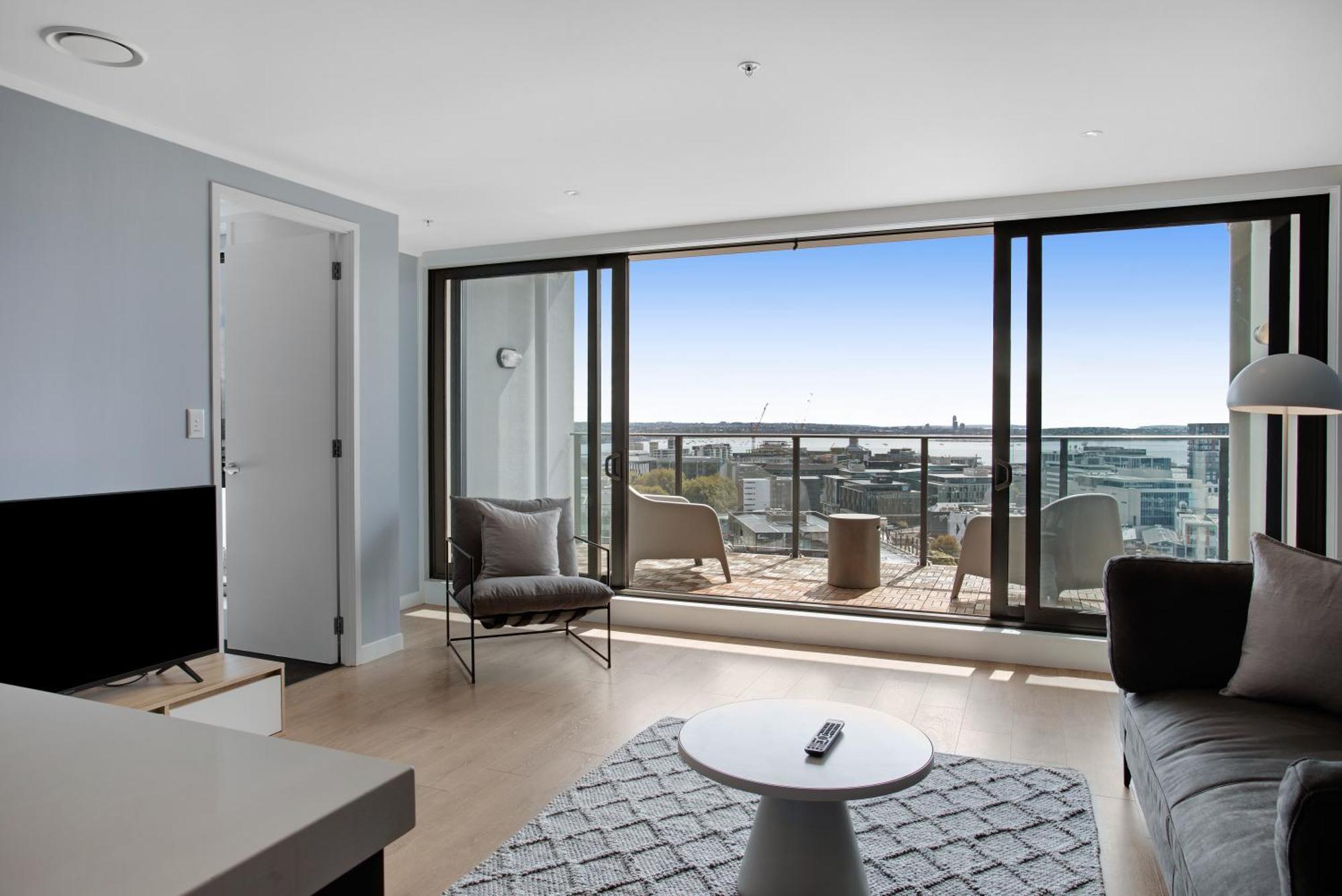 Skyline Serenade Apt With Skycity View And Parking Auckland Bagian luar foto